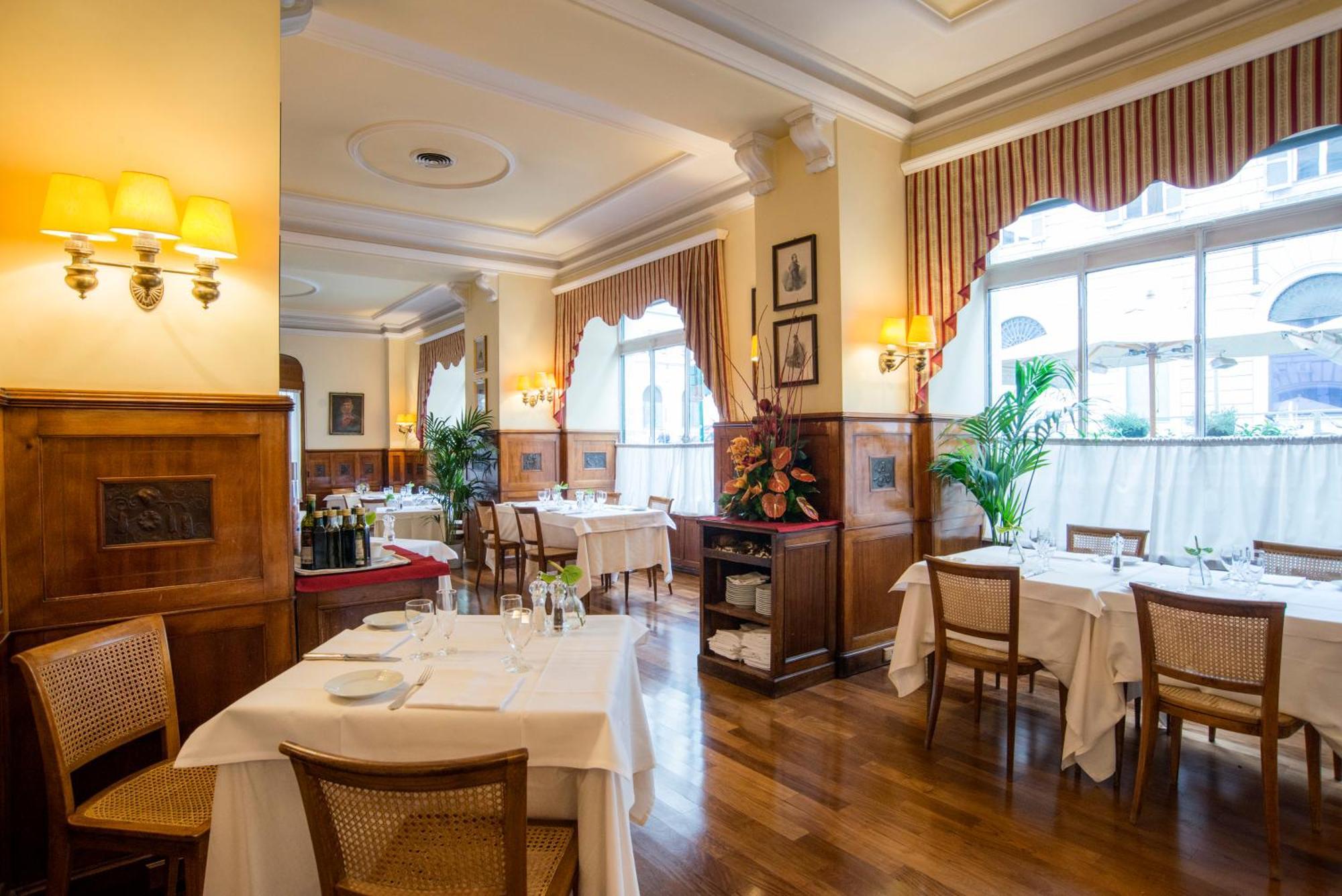 Bettoja Hotel Massimo d'Azeglio Roma Esterno foto